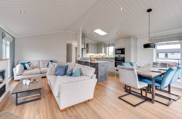 Briargate 38 - Three Bedroom House, Sleeps 6
