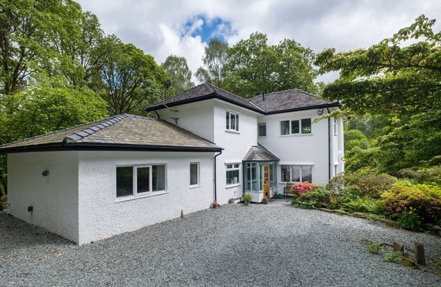 BRIDGE HOWE, with a garden in Ambleside