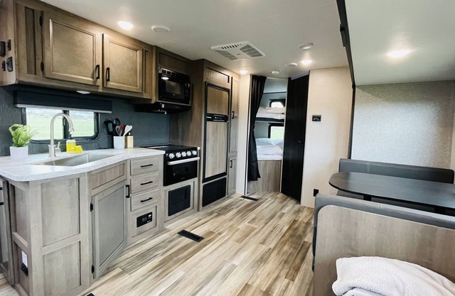 Bridger Basecamper 3