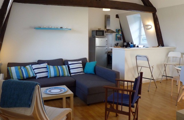 Bright apartment in a historic building classified 3 stars