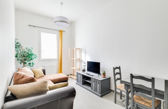 Bright apartment near PARC DU 26è CENTENAIRE