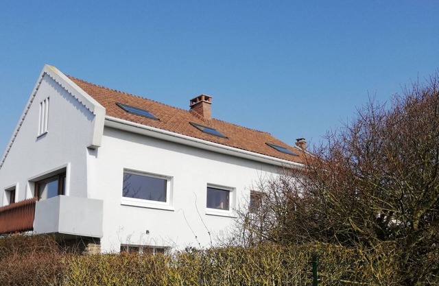 Bright, comfortable villa in Ambleteuse with enclosed garden 500m from the beach