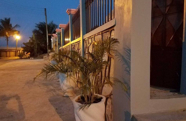 Bright Hotel & Suites
