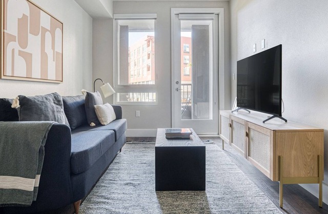 Bright Milpitas 1BR w/ Gym, Pool & Parking, walk to BART, by Blueground