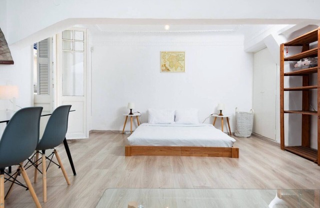 Bright Open Space Apartment, Peaceful And Unique