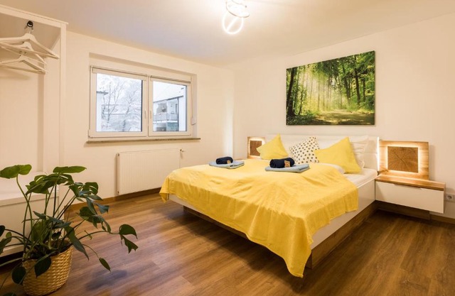 BRIGHT - Perfect For 4 - Kitchen - Parking - Netflix