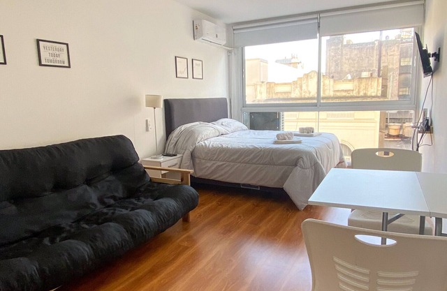 Bright studio apartment near the National Congress