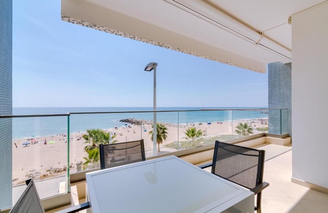 Brisa do Mar 2Br - Sea front - Luxury apartment