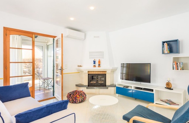 Brisa Marina 3 bedroom villa, Cala'n Blanes