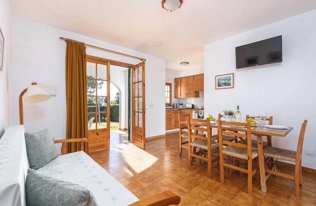 Brisa Mar 1, 2 bedroom apartment, Cala'n Bosch