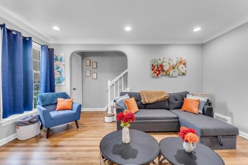 Brooklyn Townhome Updated Kitchen Sleeps 9