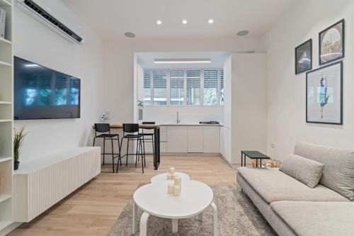 BROWN SUITE Tel Aviv