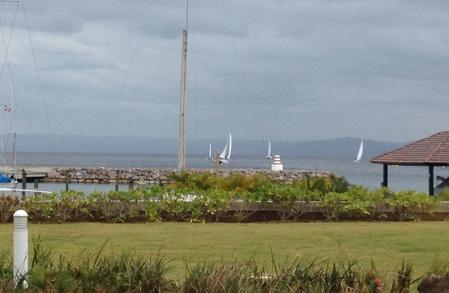 Btfull 3br apt, exceptional view of the ocean at samana bay. Whale watching ,