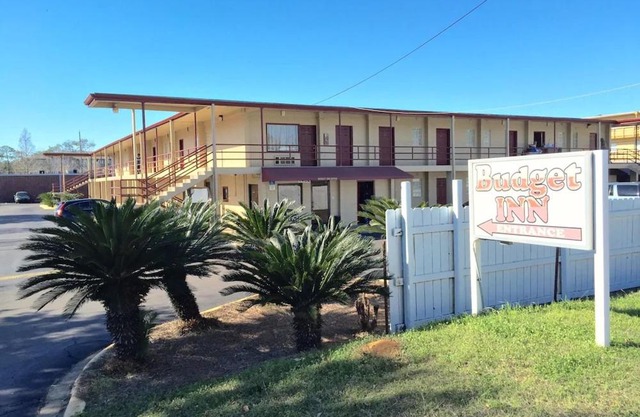 Budget Inn