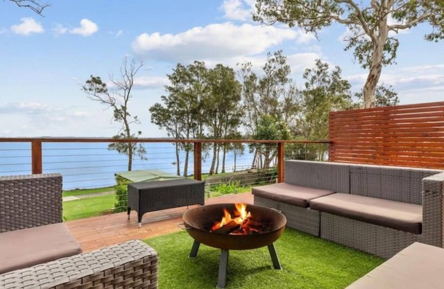 Budgewoi Lakefront Oasis