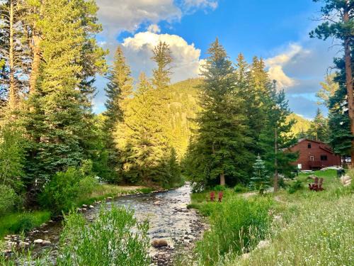 Bugle Pointe B08 by Estes Park Condos
