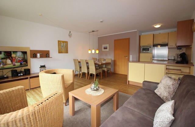 BUH-111 - Seepark Burhave (03)