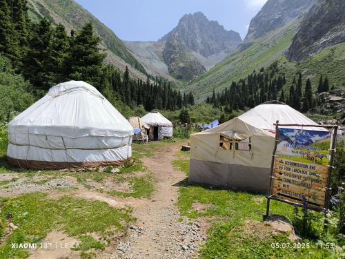 Bulak say YURT camp in Sirota