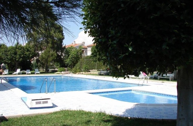 Bungalow (1st floor) with pool - comfortable for 4 people with parking