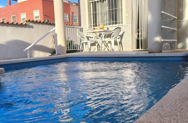Bungalow with Private Pool 15 Minutes from the Sea- La Siesta