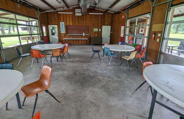 Bunkhouse on 18 acres.