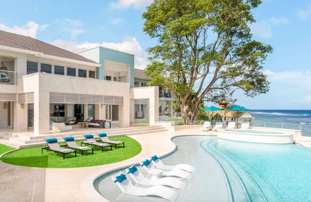 Buttonwood Reef Villa
