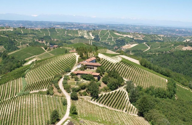 Cà der Forn (the Bread Oven House) in Cascina Bricchetto Langhe - Italy