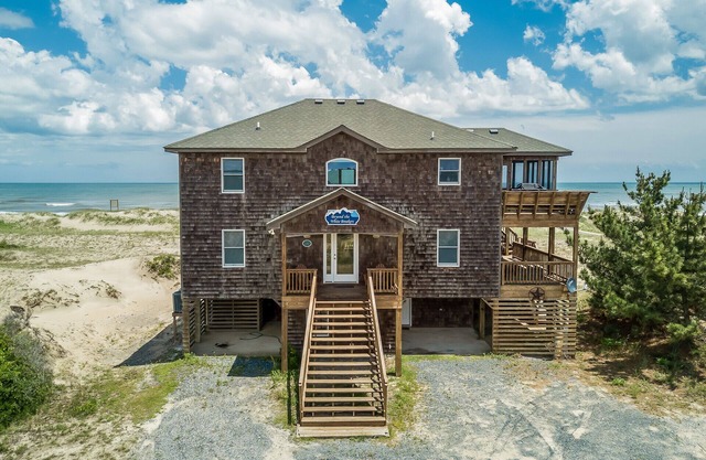C9001 Beyond The White Breakers. 4x4, Oceanfront, Pool, Pet Friendly...