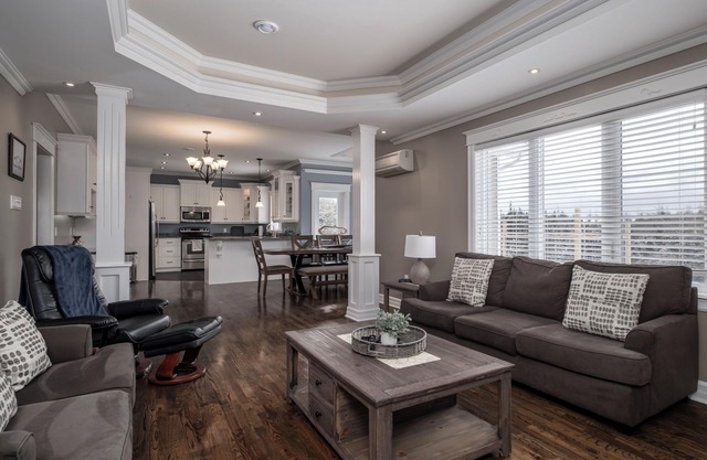 Franklin House - Large Executive 5 Bedroom Home