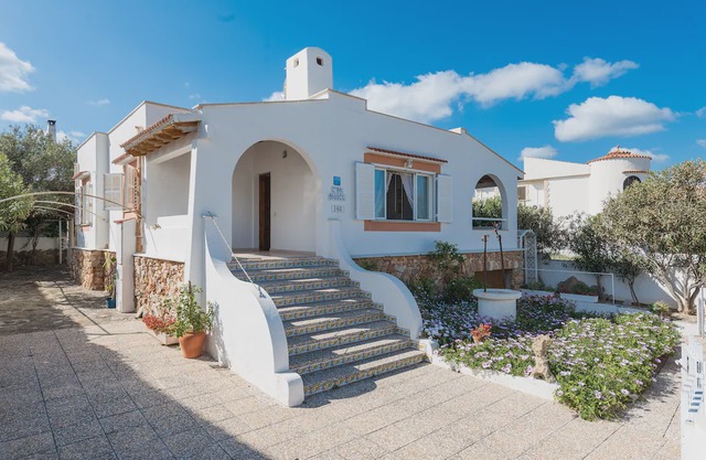 Ca'n Miquel - Three Bedroom Villa, Sleeps 6