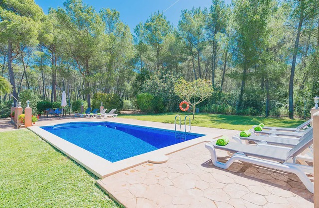 Ca Na Barbara - Four Bedroom Villa, Sleeps 8