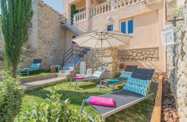 Ca Sa Tia Vicari - Three Bedroom Villa, Sleeps 6