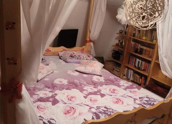 Cabana S&M.