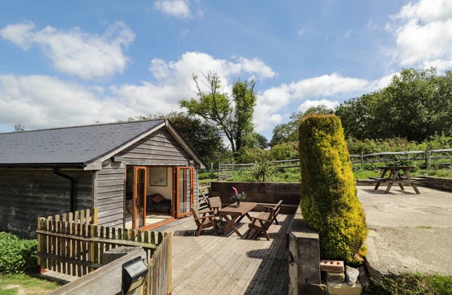Cabin ∙ 2 bedrooms ∙ 4 guests