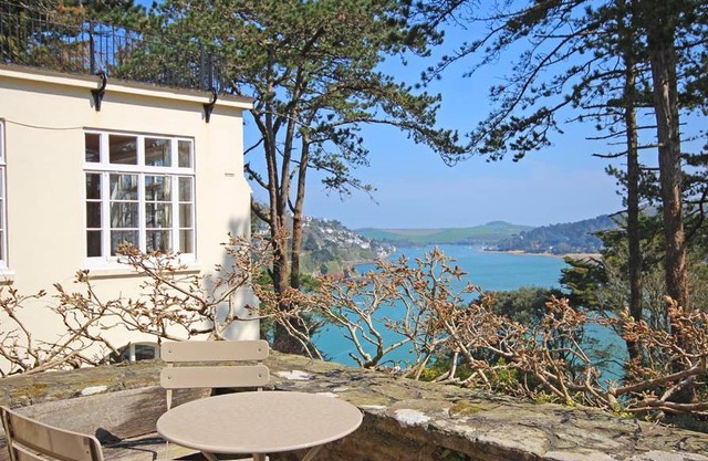 Cabin ∙ 2 bedrooms ∙ 4 guests