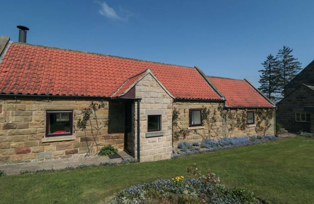 Cabin ∙ 2 bedrooms ∙ 4 guests