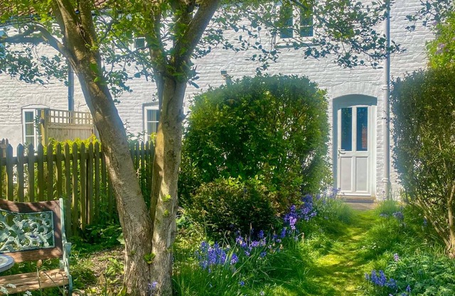 Cabin ∙ 2 bedrooms ∙ 4 guests