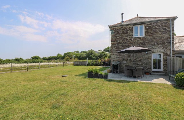 Cabin ∙ 2 bedrooms ∙ 4 guests