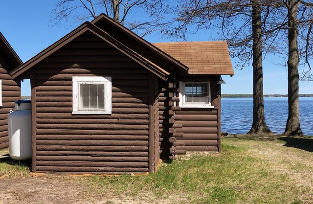 Cabin #2 - "Kitchitikipi"