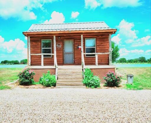 cabin# 3 Beautiful Texas ranch retreat with lake