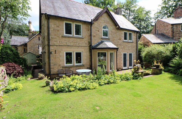 Cabin ∙ 4 bedrooms ∙ 8 guests