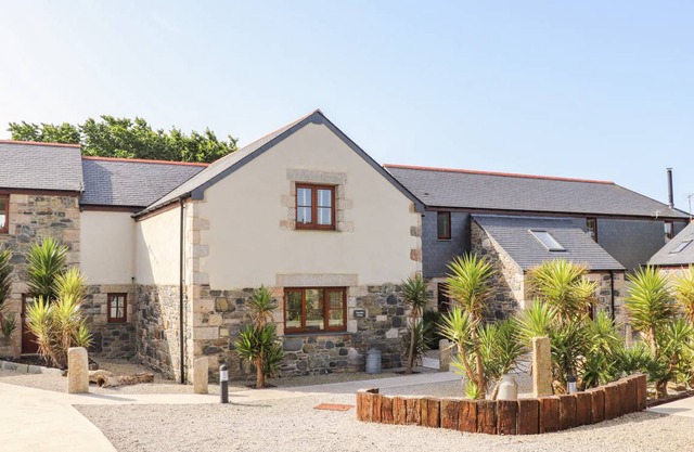 Cabin ∙ 4 bedrooms ∙ 8 guests