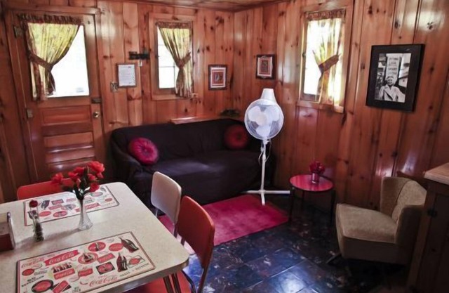 Cabin #6 - Casablanca by RedAwning