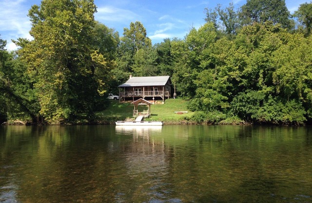 Cabin on Holston River, Fisherman & Paddlers Paradise