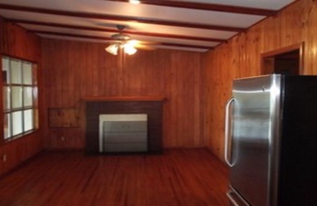 Cabin on Lake Martin