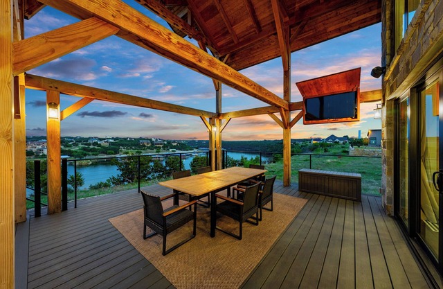 Cabin on the Cliff/Possum Kingdom Dock Views