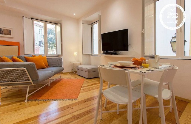 CAIS SODRÉ DUPLEX by HOMING