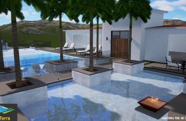 California Dream Bluff home on over an acre of flat land & the water @ your feet