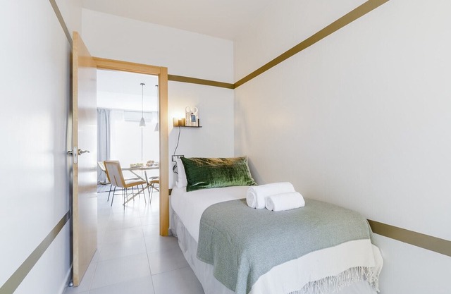 Callao IV - Two Bedroom Apartment, Sleeps 4