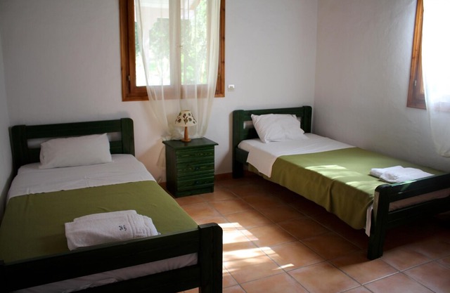 Calm and idyllic in the country, close to the beach - holiday house with wifi |